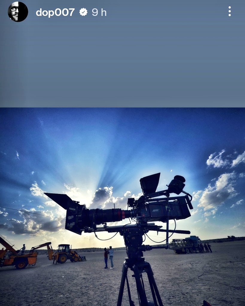 Decoding_Burger's tweet image. Filming ON 🔥🥵 #ThugLife At 📍 Jaisalmer

High-octane action scenes involving #SilambarasanTR &amp;amp; #GauthamKarthik #JoJuGeorge were being filmed here 

#KamalHaasan &amp;amp; #TrishaKrishnan expected to join in Upcoming Schedules,were planned in Delhi &amp;amp; Serbia 

#ManiRatnam