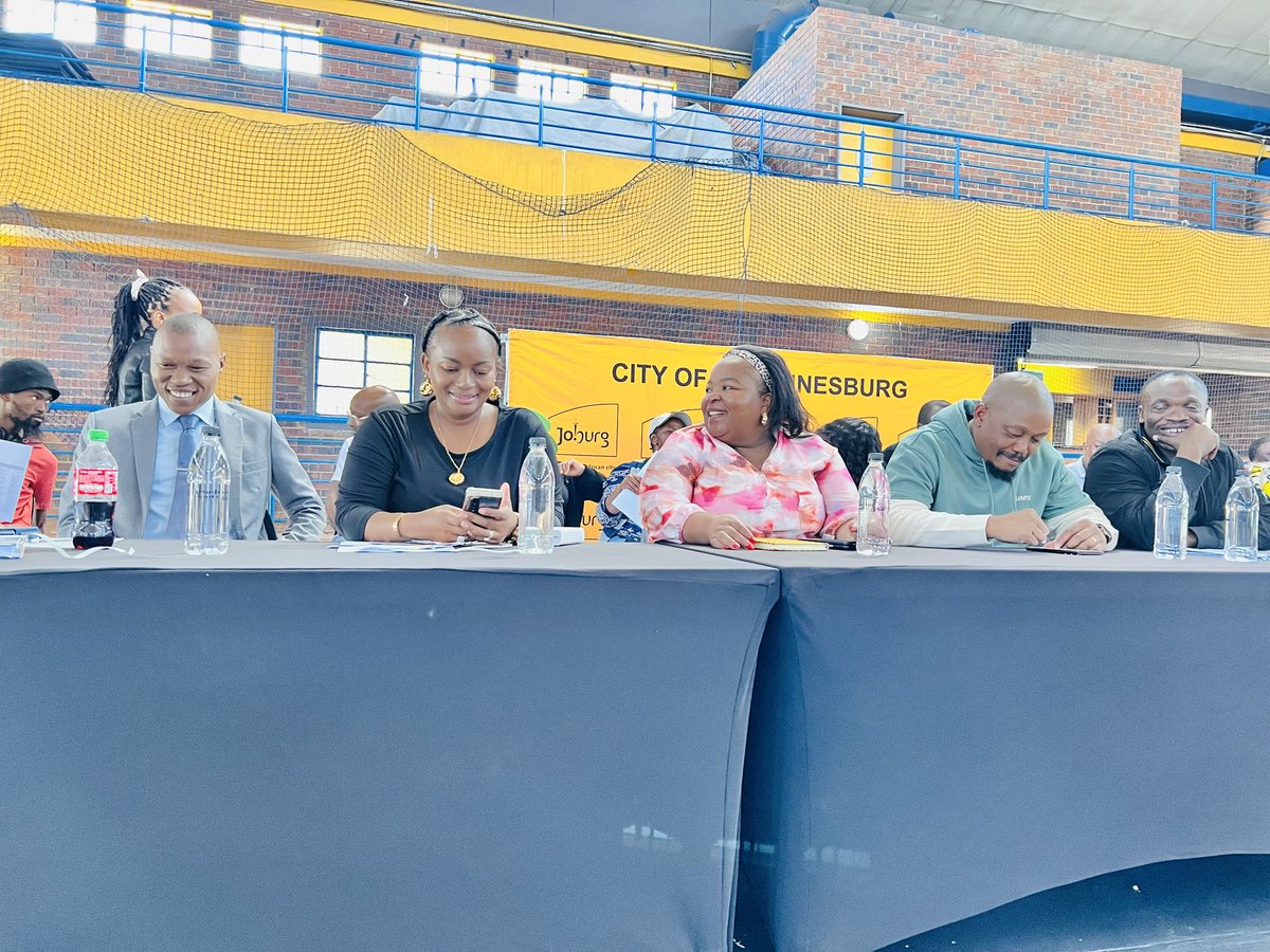 📍Orlando Community Hall for the Region D IDP consultative session.
#RegionD #ServiceDelivery #OrlandoCommunityHall #IDPSessions #DevPlanJozi #CoJ #JoburgIDP2024 #WeServeJoburg
#JoburgCares