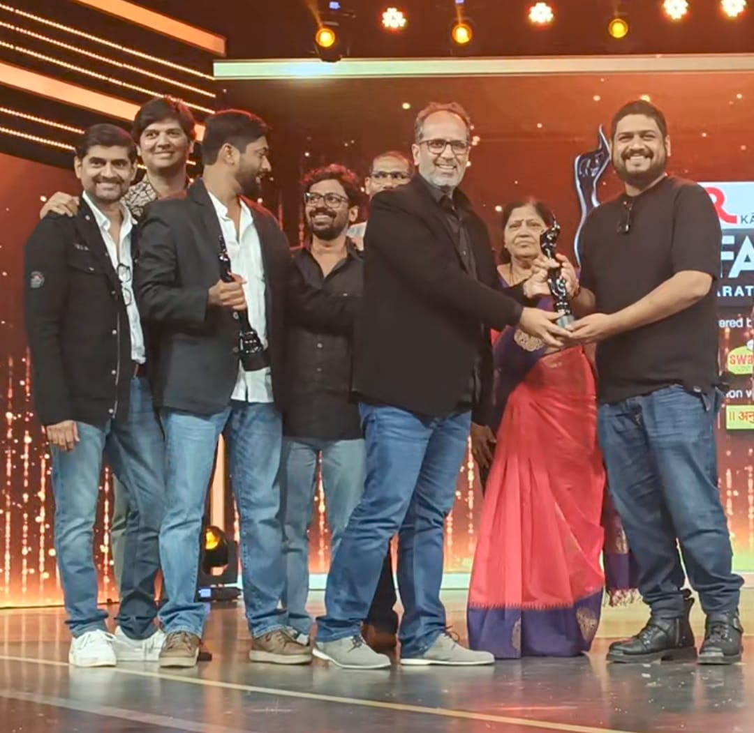 After Berlinale Success, #AanandLRai Breaks Ground in Regional Cinema with Aatmapamphlet and Jhimma 2 at an award show.