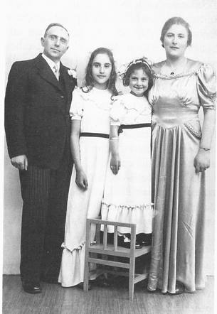 20 April 1933 | A Dutch Jewish girl, Sophia Kaatje van Hasselt, was born in Oosterwolde. In February 1943 she was deported to #Auschwitz together with her parents Simon and Geertje, and her older sister Hermi. None of them survived.