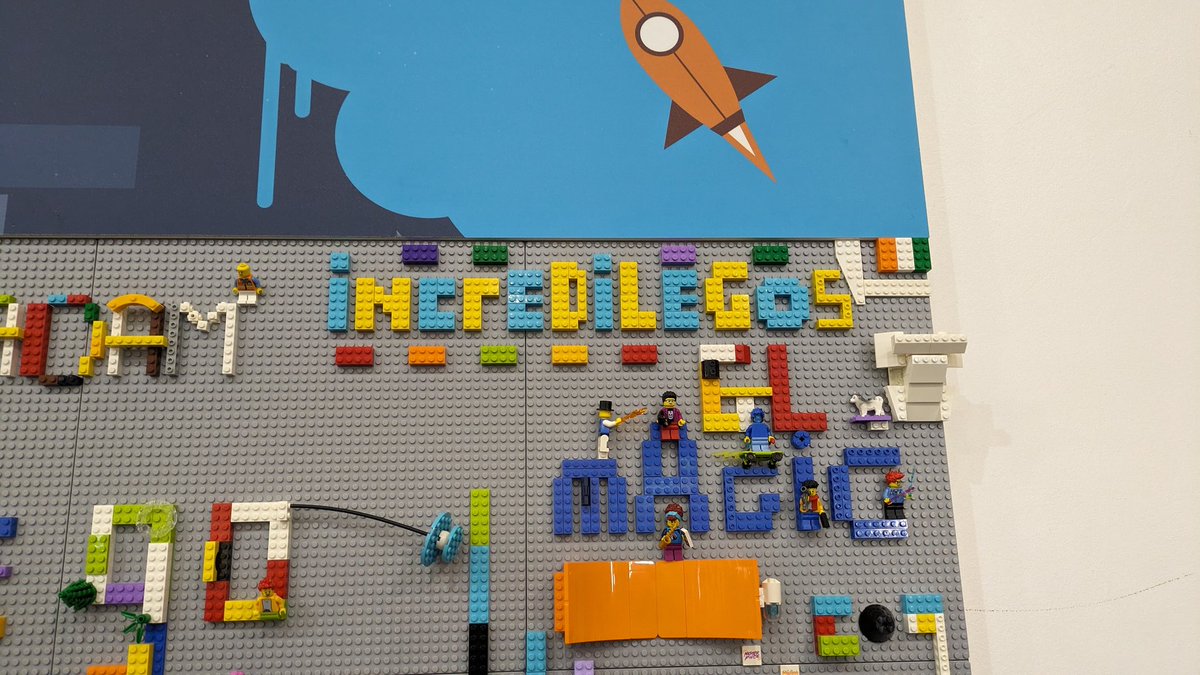 bgscompsci's tweet photo. @FLLUK team #Incredilegos graffiti wall and white brick build challenge #fllmasterpieceuk
We're all having a great day so far. Some amazing projects and robots https://t.co/KsAR8DPoCg