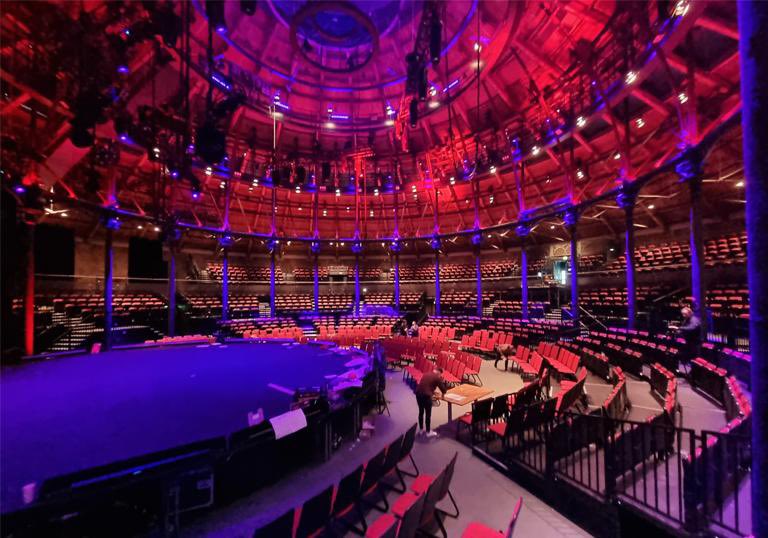 OisinLeechMusic's tweet photo. Tonight I sing the ‘Cold Sea’ album in Camden, London at the main room in the Roundhouse as part of the ‘In The Round’ Festival. Onstage 1930 before the great Vashti Bunyan. #vashtibunyan #coldsea
https://t.co/cb3otshtnM https://t.co/FivMFomGtC