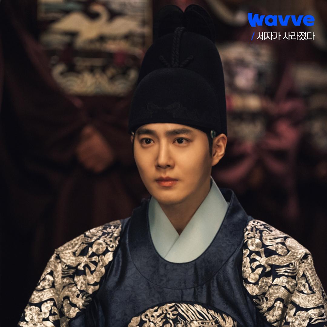 #MissingCrownPrince Naver opentalk has reached 100,000+ visitors and 1 Million+ likes (❤)

Congratulations Actor Suho and #MissingCrownPrince team 🎉

#세자가사라졌다 
#MissingCrownPrince
#Suho #수호