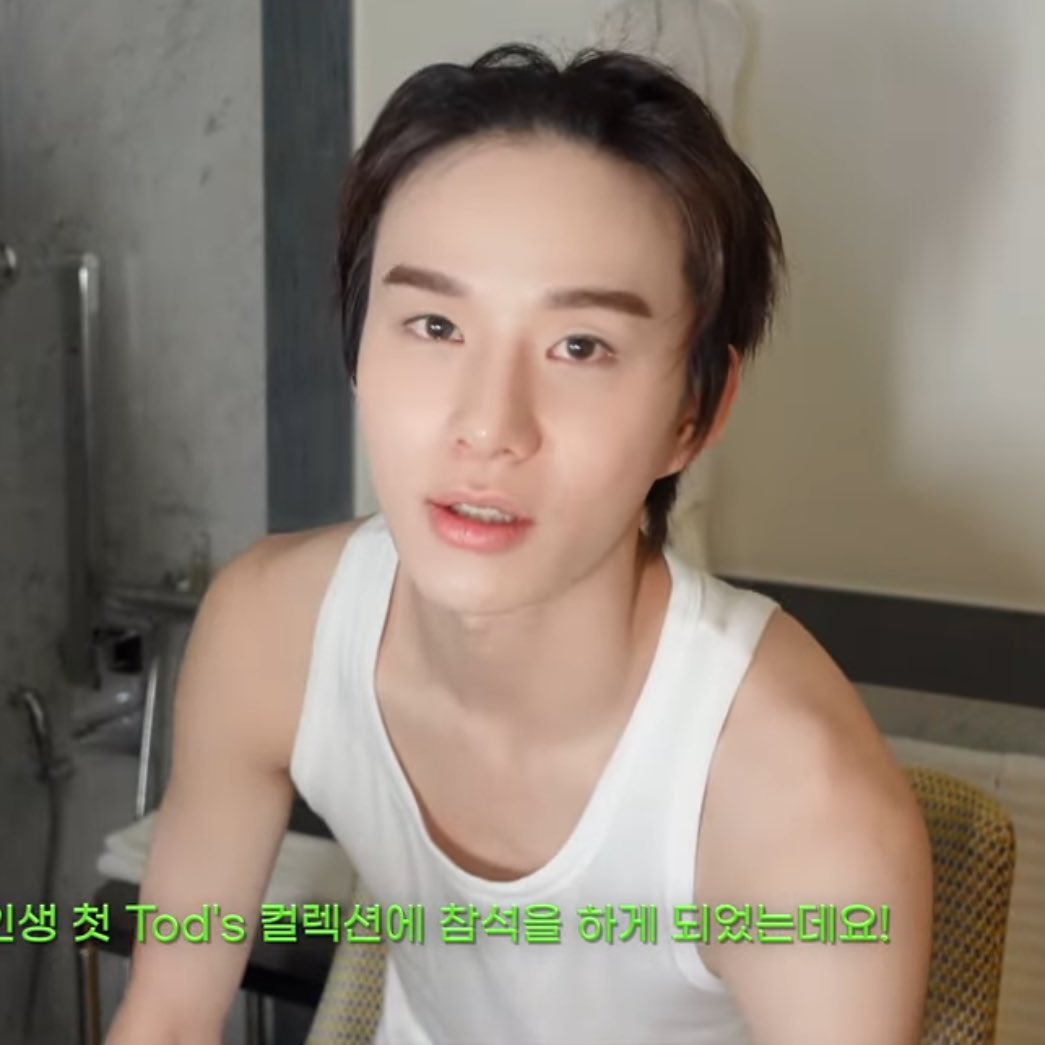 เธอว่าวันนี้เค้าเขียนคิ้วเป๊ะป่ะ