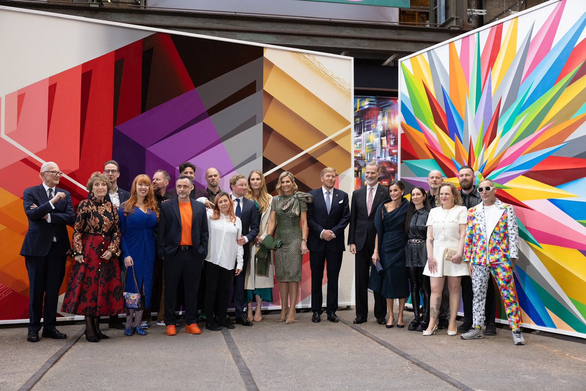 leonkeer's tweet photo. Great opening with 👑Royals of Netherlands🇳🇱 and Spain🇪🇸 DUO expo at Straat Museum Amsterdam,  5 Dutch and 5 Spanish artists gathered to create 10 big canvases. See the expo at the museum until June 2 #straatmuseum https://t.co/XeLHTSIBUt