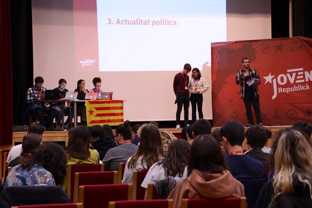 🔛 Celebrem el Consell Nacional a 📍 Sant Feliu de Llobregat   

👫💬 Parlem de l’actualitat política, ens organitzem per la Diada Nacional del País Valencià #25A i encarem les eleccions catalanes #12M amb tota la força! 💪 

#CNJoventRepublicà