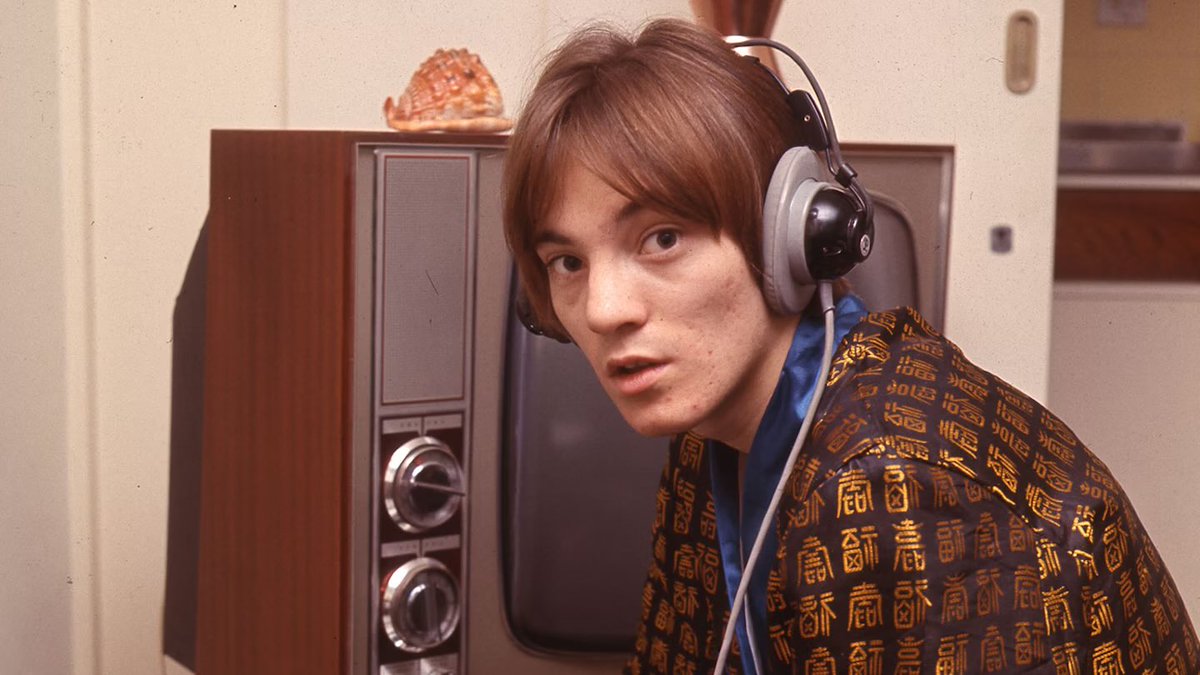 33 years ago the world lost an icon, and I lost one of my best mates. I’ll be raising a glass for you today Steve. Gone but never forgotten. #stevemarriott #smallfaces #humblepie