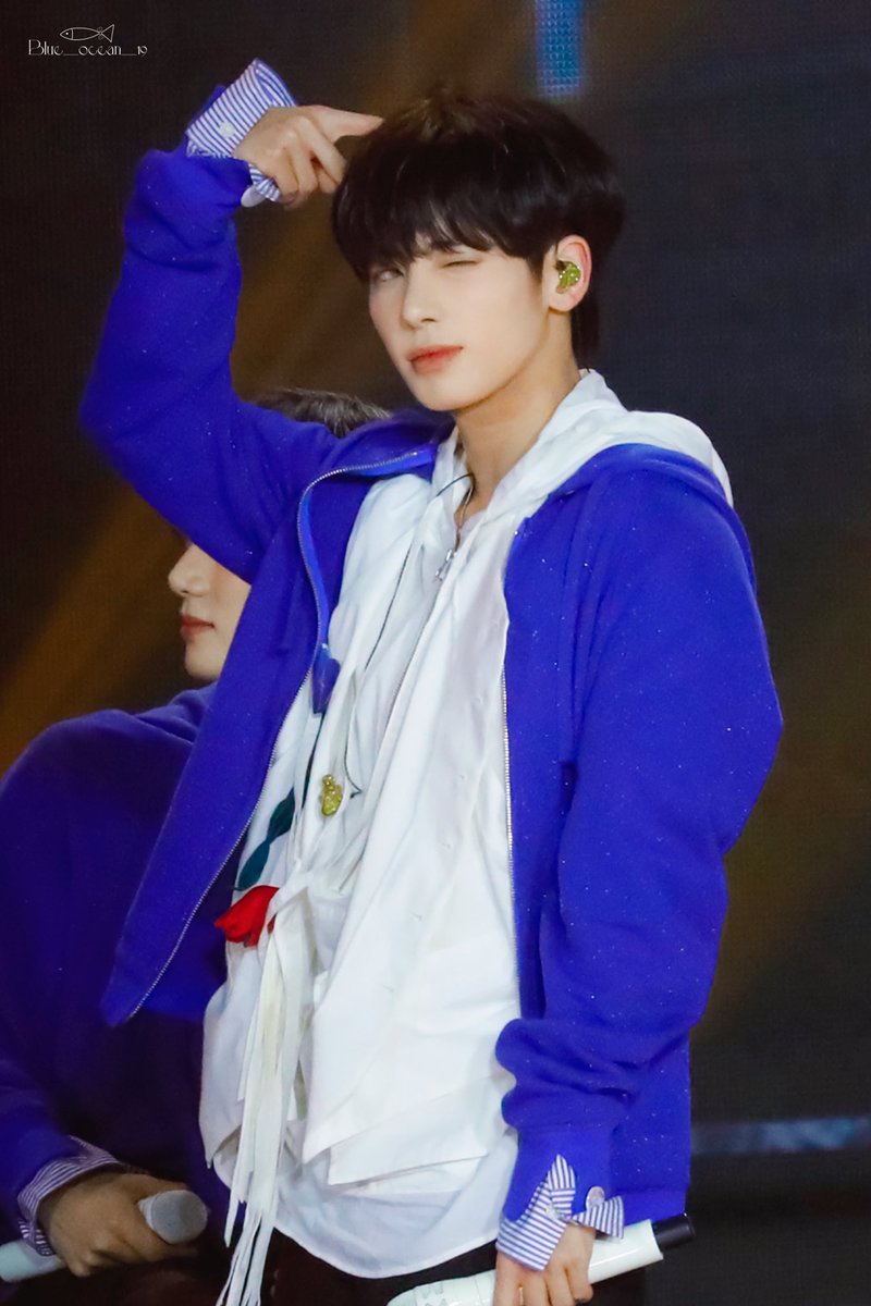 Blue_ocean_19_'s tweet photo. 240401🐱

#투모로우바이투게더 #태현  #TAEHYUN 
#TXT #TOMORROW_X_TOGETHER https://t.co/Zh9MEm3W0E
