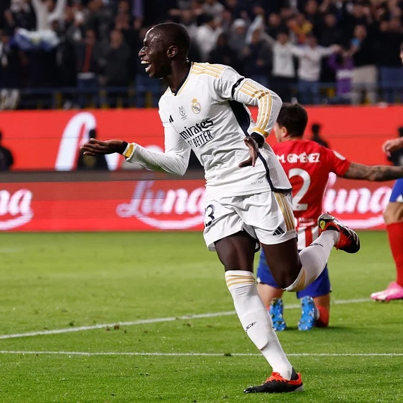 theMadridZone's tweet photo. 🗣️Carlo Ancelotti: "Ferland Mendy is the BEST defensive fullback in the world. It's not easy to get past him." https://t.co/w6uRz1fbzh