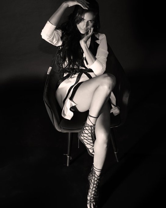 &ldquo;The absence of the color speaks volumes&rdquo; https://t.co/SWxck7X6lR<a href="/tag/fun"class="tags"><span>#fun</span></a><a href="/tag/sexy"class="tags"><span>#sexy</span></a><a href="/tag/shooting"class="tags"><span>#shooting</span></a><a href="/tag/webseries"class="tags"><span>#webseries</span></a>