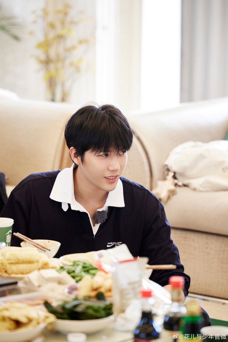 drdreamlucky's tweet photo. โอ้ยยยย ขนาดไม่เซ็ตผมยังหล่อ​ขนาดนี้😳

#WangAnyu #หวังอันอวี่ https://t.co/62b7t7dAId