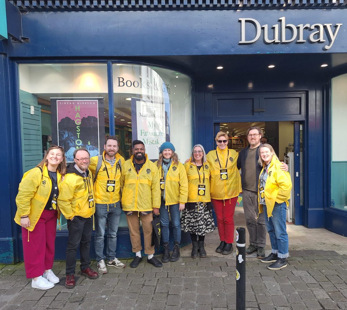 Arrived in Galway, got my yellow jacket and already had an impromptu storytime at @ByrnesBooks! #WholeWildWorld @KidsBooksIrel @LaureatenanOg @OBrienPress