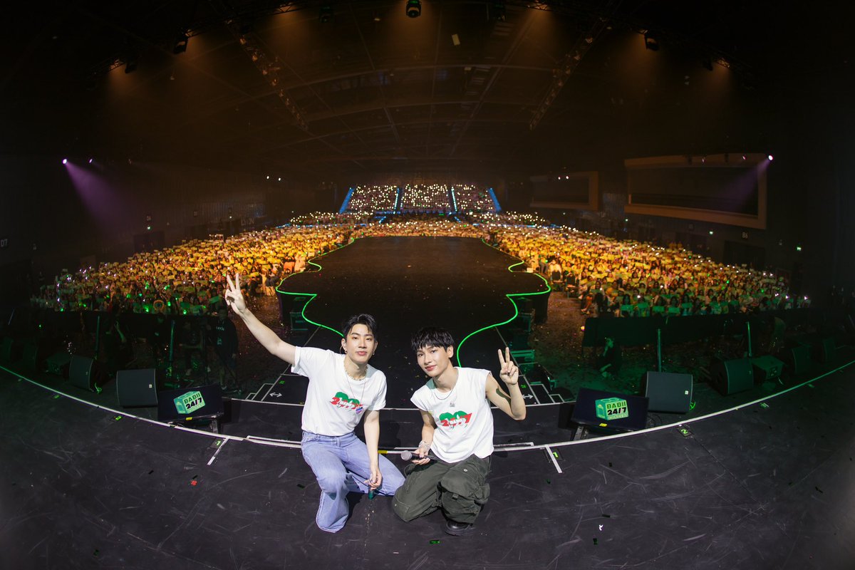 GMMTV's tweet photo. ขอบคุณเบบี๋ทุกคนที่มาให้พวกเราได้บริการแจกจ่ายความสุขใน BABII 24/7 Concert พวกเราจะจดจำความสนุกในครั้งนี้ตลอดไป หวังว่าจะได้ให้บริการทุกคนอีกในอนาคตนะครับ สำหรับวันนี้ ขอบคุณจากใจ และยินดีให้บริการครับ! 💚

Thank you all for coming to let us serve and spread happiness at the BABII 24/7 Concert. We'll cherish the fun we had today forever. Hope to be at your service again in the future. For today, thank you from the bottom of our hearts, please come again! 💚

💥 BUY RERUN TICKETS >> https://t.co/5wCMpMDGPu 

#BABII247Concert