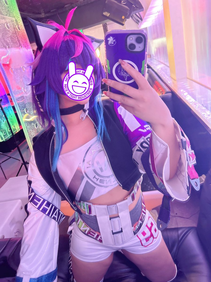 _gentlesushi's tweet photo. Rising from the ded to let u know i cosplayed Projekt Melody today! 💦 https://t.co/0ayxbkeLGH