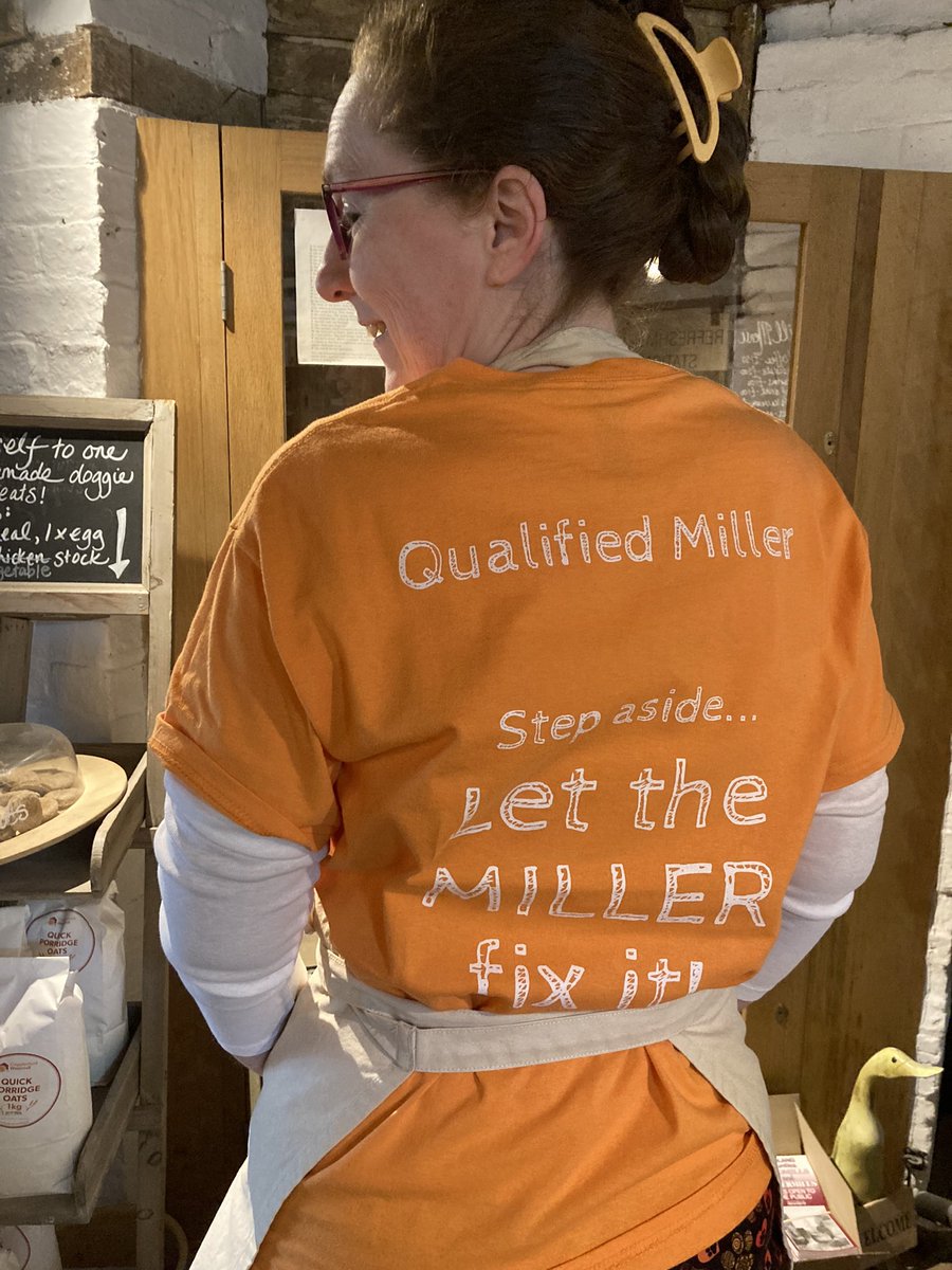 op along to see us today- we’re doing an extra mill to restock our busy gift shop 🛍️ Our miller Jo had just officially qualified, and she’s got the t-shirt to prove it! @heartoflincs @Visit_Lincs