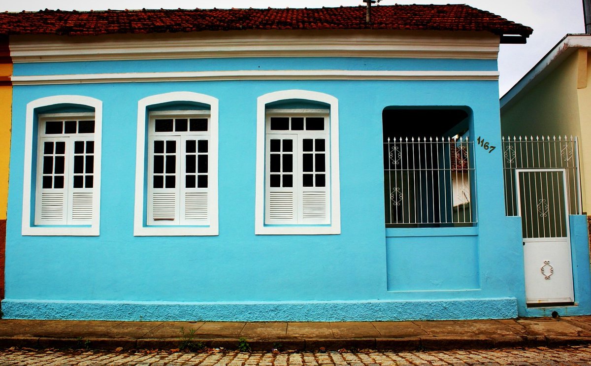 Facades 16, Passa Quatro, 2013 #PhotographyIsArt #photography #photo #PHOTOS #photographer #fotografía #fotografia #fotografie #streetphotographer #photographie #Foto #FOTOS #streetphotography #streetphoto #picoftheday #FotodelDía #photooftheday #architecture #architectural