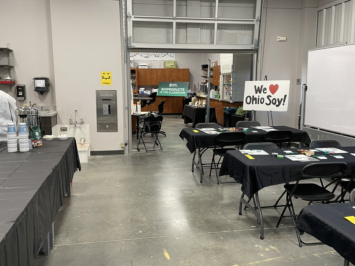 SandersGISA's tweet image. Soy-excited to host the Bioproducts Workshop for @grownextgen for Ohio Teachers @GIAcademy with one of my fellow teachers @HenzGISA this Saturday!