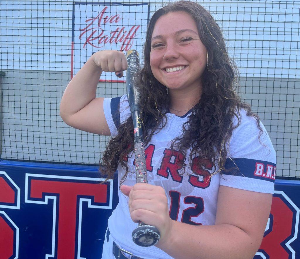 Princess of Power: BNL’s Ava Ratliff humbly slugs her way into history wbiw.com/2024/04/20/pri… @BNLAthletics @BNLSoftball @AvaRatliff2025 @JohnnyBench_5 @SCAIndiana @BradGilbert44 @IHSAA1