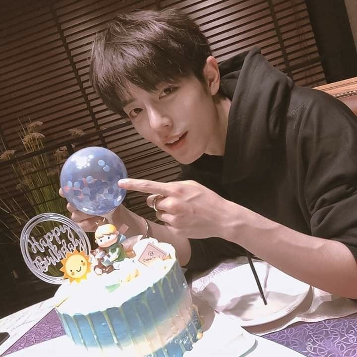 MAHINITHRA's tweet photo. Happy birthday to @NAKHONXPHANOM 🎂 เติบโตขึ้นอีกปีแล้ว ขอให้เดือนเกิดและวันต่อๆไปของคุณพบเจอแต่ความสุข ร่างกายสุขภาพแข็งแรง คิดสิ่งใดก็ขอให้สมปรารถนาดั่งใจ https://t.co/OpRBu5Qms5
