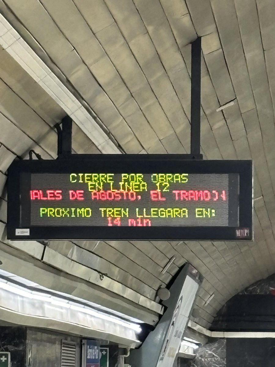 Eduneo003's tweet photo. @metro_madrid 13:15 de la tarde un sábado y con esperas de 15 minutos en la línea 9? Esto no debería de ser normal https://t.co/rQL1r67lrp