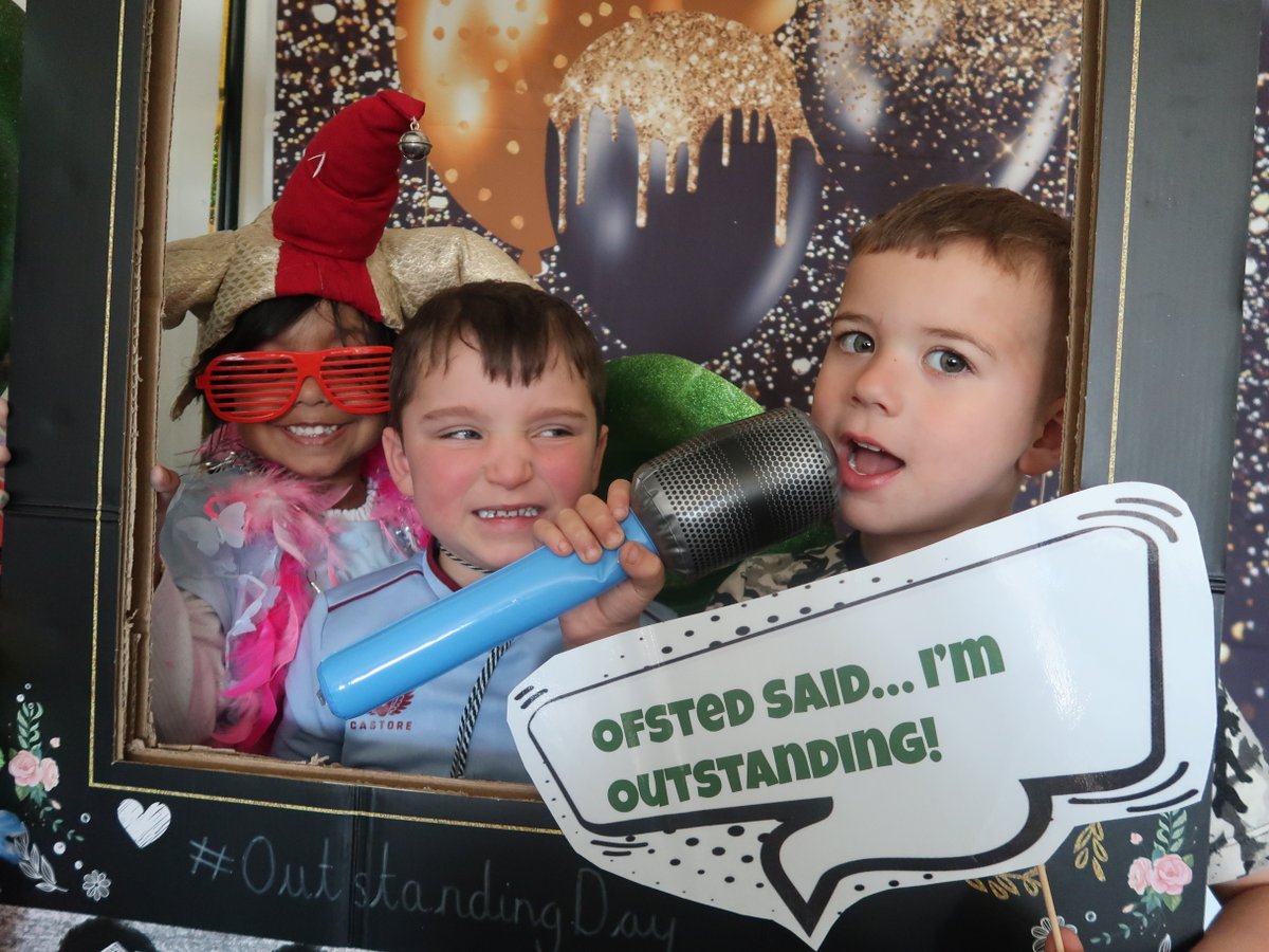 We had the most incredible day at the #greatestschool, celebrating our Ofsted OUTSTANDING judgement. We loved the Shirestone Photo Booth @BEPvoice @BirminghamEdu @ElliotSchools