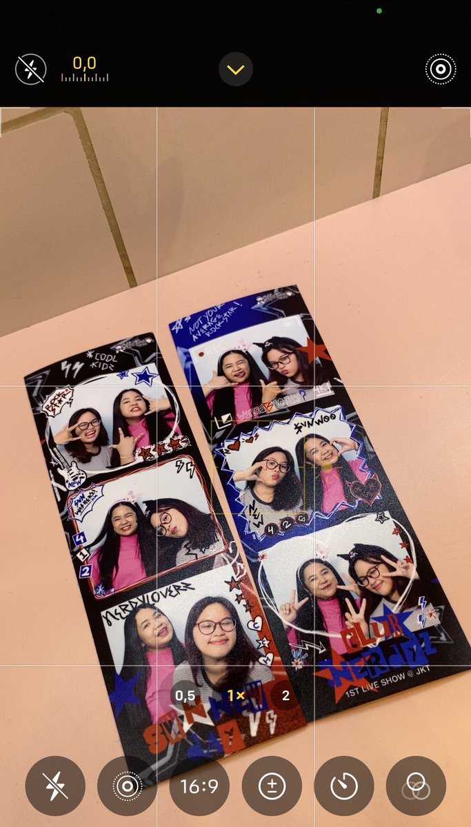 cottonhyunjaee's tweet photo. habis foto pake frame lucu π©΅π dan sangar π€π»π
(frame lucu punya @kyuniverce @virtualling @TELENOVELlZED)
(frame sangar punya @CLUBNERDYZ2024)
#ShineWithSun #JOINCLUBNERDYZ https://t.co/DzOrf2zWWh