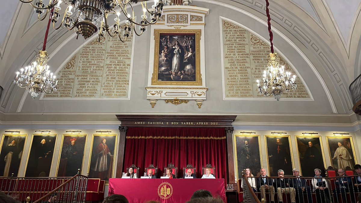 mariamaguas's tweet photo. Muy orgullosa de ti @FrHoyo 
Premio extraordinario de Tesis Doctoral #TECCU @HospitalLaFe @EiiUnidadLaFe @pilarnos https://t.co/D66HmojYGv