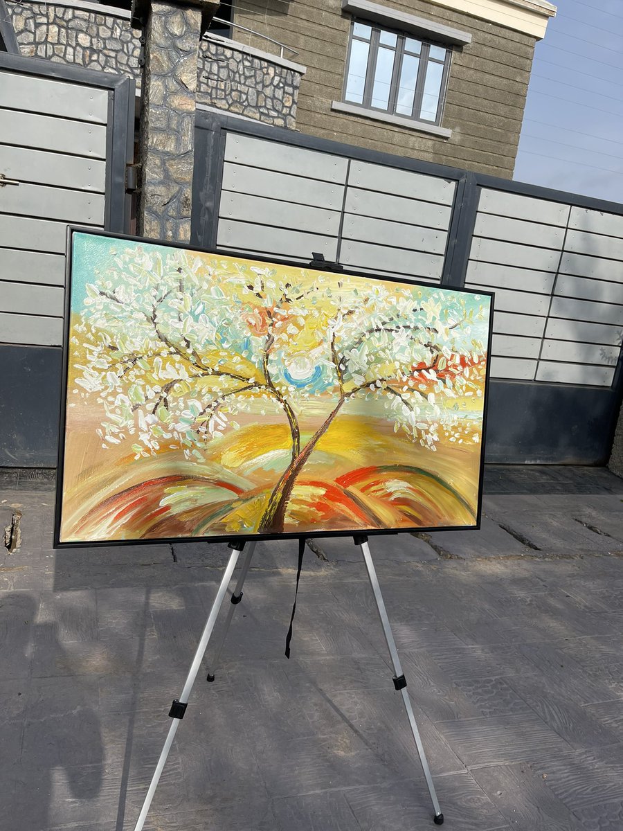 We are here to transform and inspire.
#candidlyventas #livingroomdecor #loverofart #paintings #AbujaTwitterCommunity