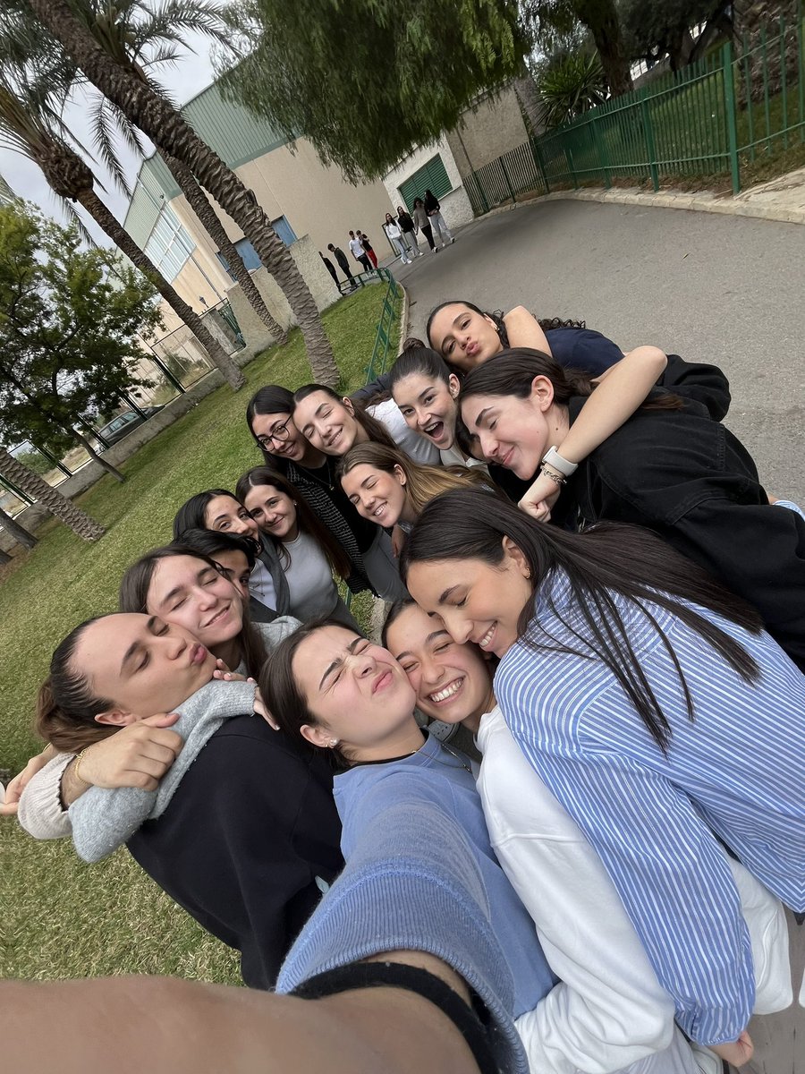 carmenchu tweet media