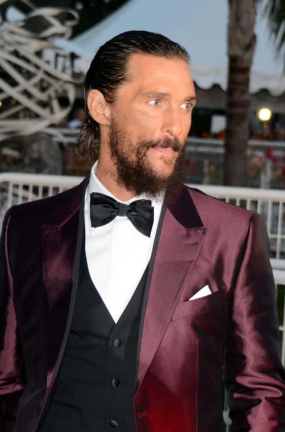 ATRightMovies's tweet photo. Today is NATIONAL LOOKALIKE DAY so a good time to celebrate movie doppelgangers of years gone by ... First, Matthew McConaughey and a Reddit user's great-great-Grandfather.

1/25 https://t.co/vPm7lE5Mn5