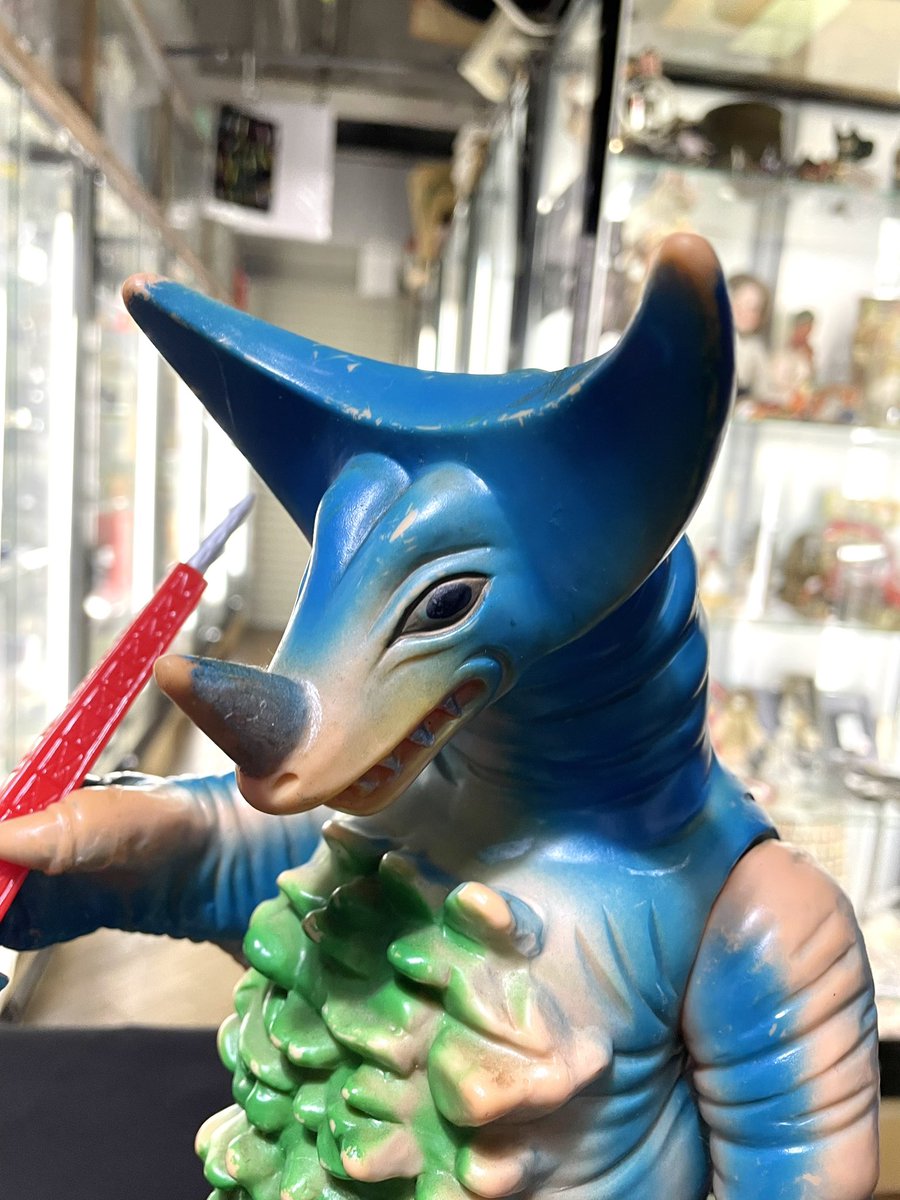 ジャイアントゴモラが入荷しております。 大きいんです！当時物で