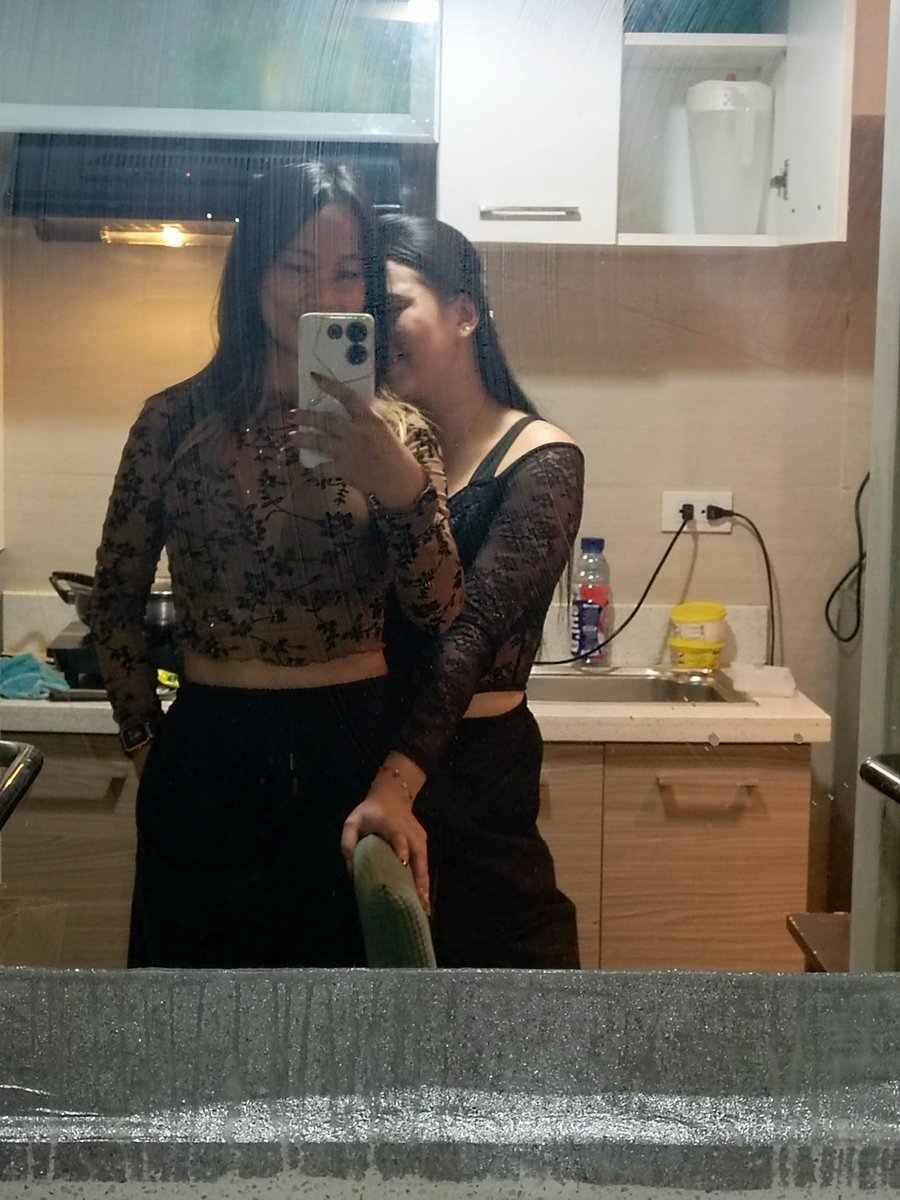 canilostquickly's tweet photo. Staycation sa Qc kasi mainit HAHAHAHA

Insert , Sandra, mikay and Rhealyn  hahaha hindi pa luto ulam niyo mga maam 😂 https://t.co/DwPqrjkrDS