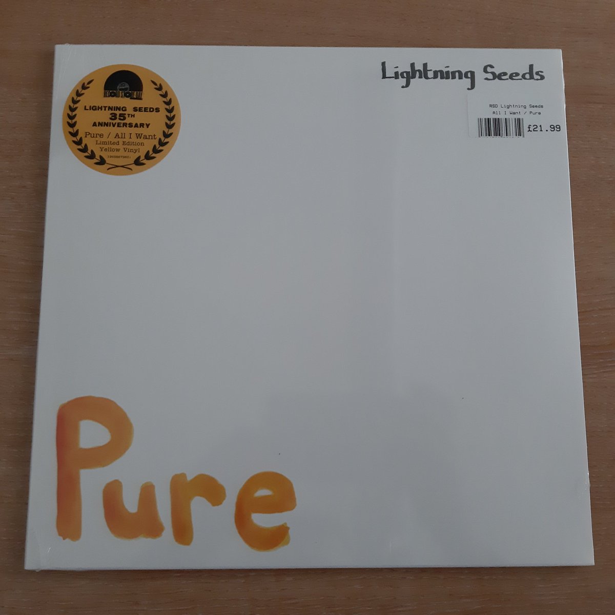 Very please I managed to get @Lightning_Seeds #Pure from #UpNorthRecords #Chester #RecordStoreDay2024 ❤🎵❤🎵❤