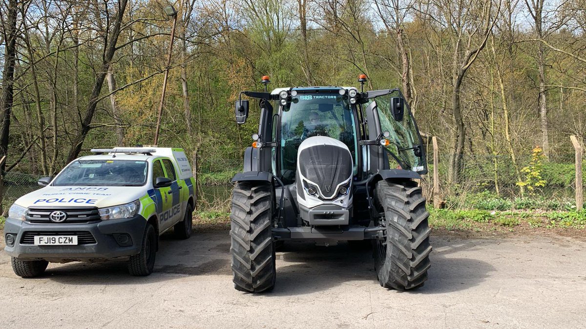Next up is #Belper Young Farmers #Charity #TractorRun…. Raising funds for Mountain Rescue and Belper YFC. They’re due back about 1ish for bacon sandwiches all round. #tractors #youngfarmers #fundraising #greatbritishcarjourney