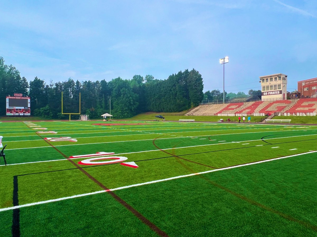 CoachOwens_FB's tweet image. Set up underway @PagePiratesFB for the @CoachesCombines  come #testinthevest @catapultsports