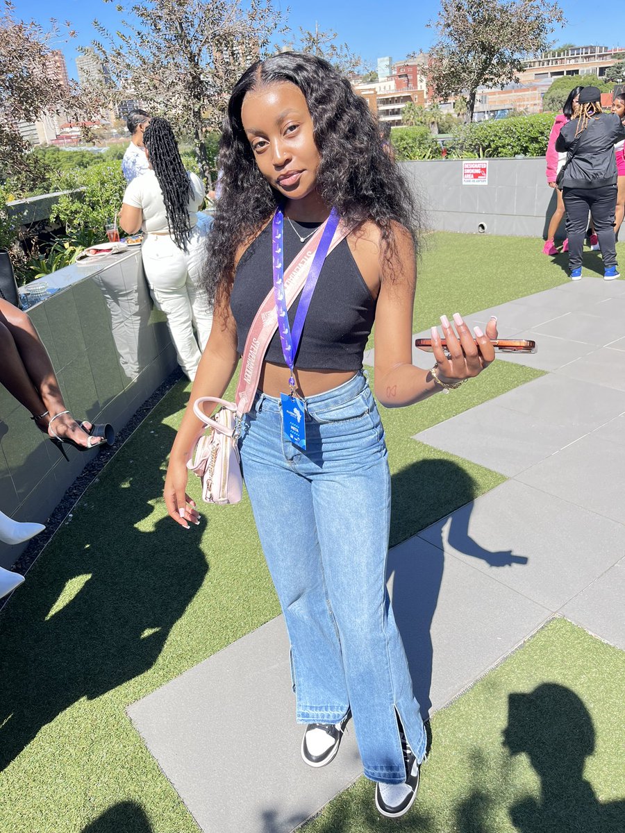 ‼️The Update‼️

We outside for the Fluence Africa Festival and here are some of the content creators here.

Zintle Mofokeng

#FluenceAfrica #fluencefestival #influencerfestival #ContentCreation #fluencefestival2024