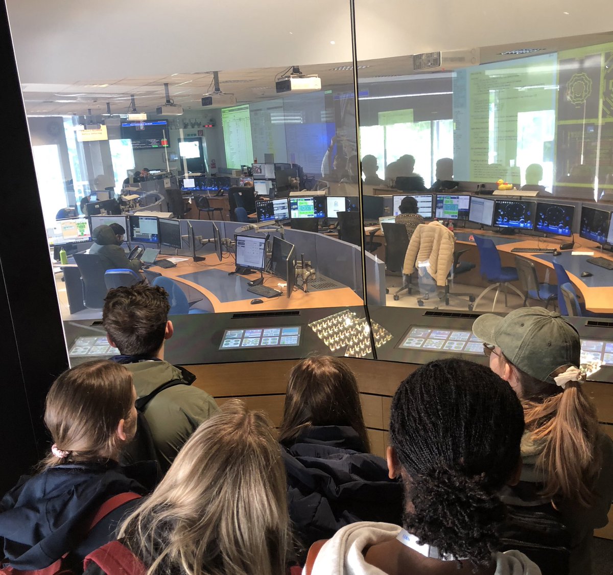 TGAS_Science's tweet image. Beaming with pride as our students enjoy the cool physics @CERN (puns intended) #TeamTG