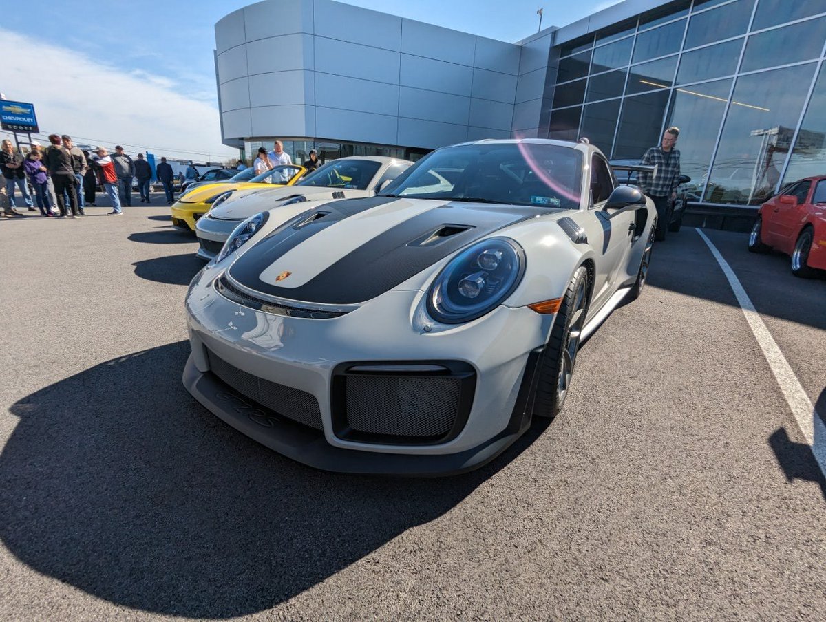 Happy Saturday! Have a rockin day everyone! 🤘 (Porsche Lehigh Valley Cars and Coffee)