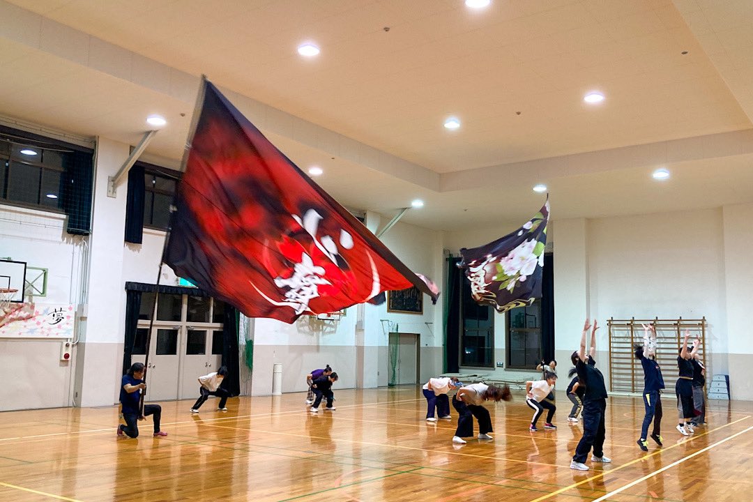 今日は見学&体験の方も加えて張り切って練習してます🙌