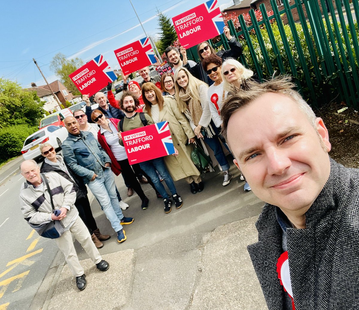 The <a href="/Trafford_Labour/">Trafford Labour</a> team were back out in Manor Ward this morning supporting our local candidate <a href="/KeleighGlenton/">Keleigh Glenton</a>, <a href="/AndyBurnhamGM/">Andy Burnham</a> for Mayor &amp; @Ben4AltSaleWest. Postal votes have started to drop and it’s #2Votes4Labour on 2 May 🗳️🌹🌹