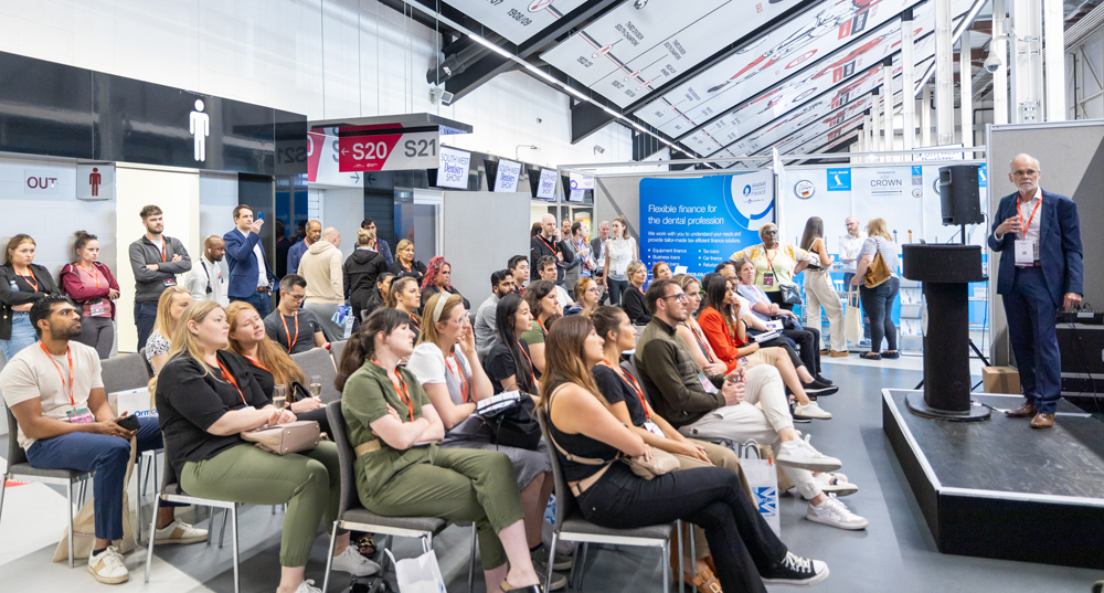 😃 The South West Dentistry Show is back! 😁 🗓️ Join us for this exceptional opportunity, completely free of charge, taking place at Ashton Gate in Bristol on Thursday, 29 June 2024. The doors open at 9am and the event concludes at 4pm. dentistry.co.uk/2024/04/20/the… #dentistryshow
