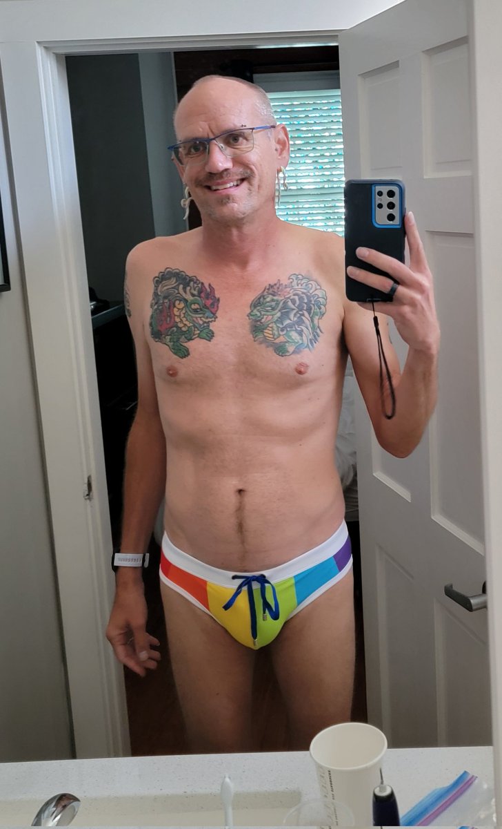 psycobent's tweet photo. Pool time. :-) https://t.co/UEaOV89uHE