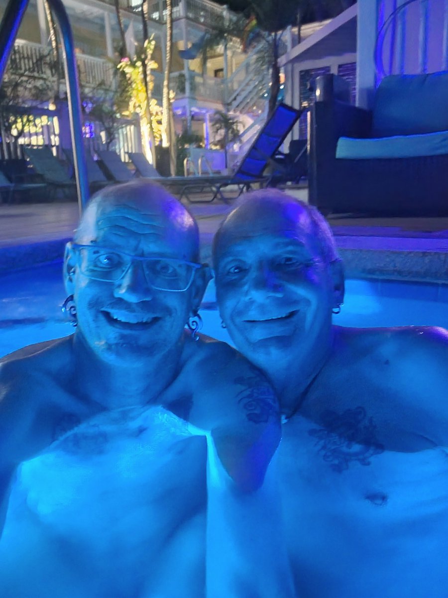 psycobent's tweet photo. Pool time. :-) https://t.co/UEaOV89uHE