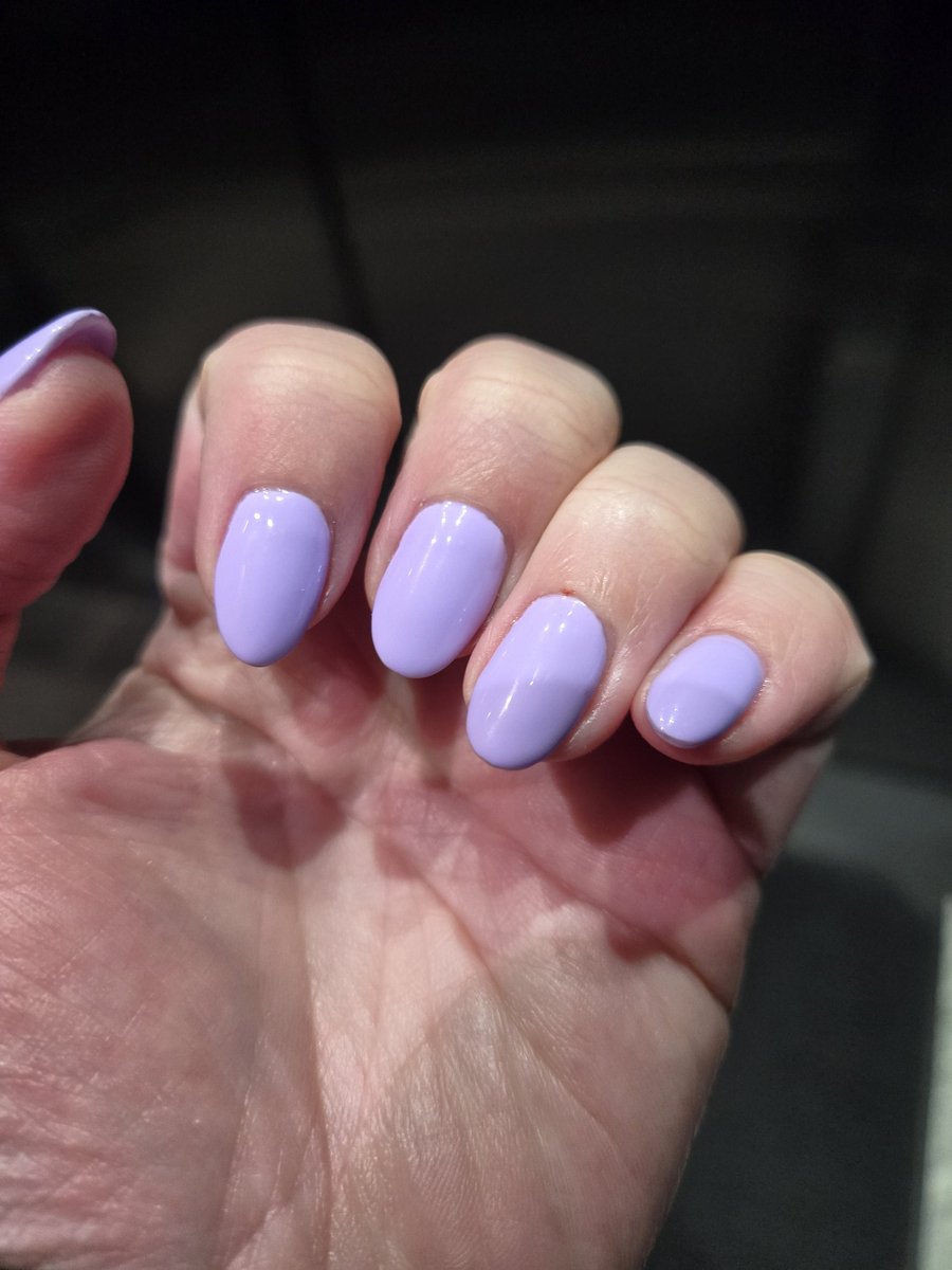 Got my purple nails since Thursday. #purplenails #TaylorSwift 🦋