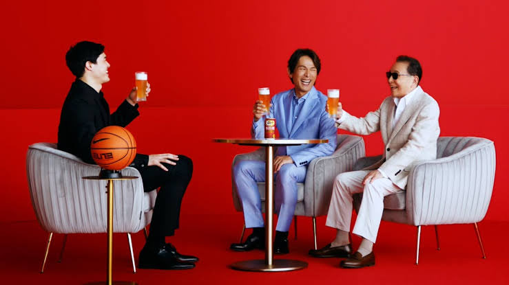 【朗報】渡邊雄太選手の試合を観ながらビールを飲むのが最高だと言ってた江口洋介さん、ちゃんとビールを飲むのに適した時間に試合を観ながらビールを飲めるようになる。#本麒麟