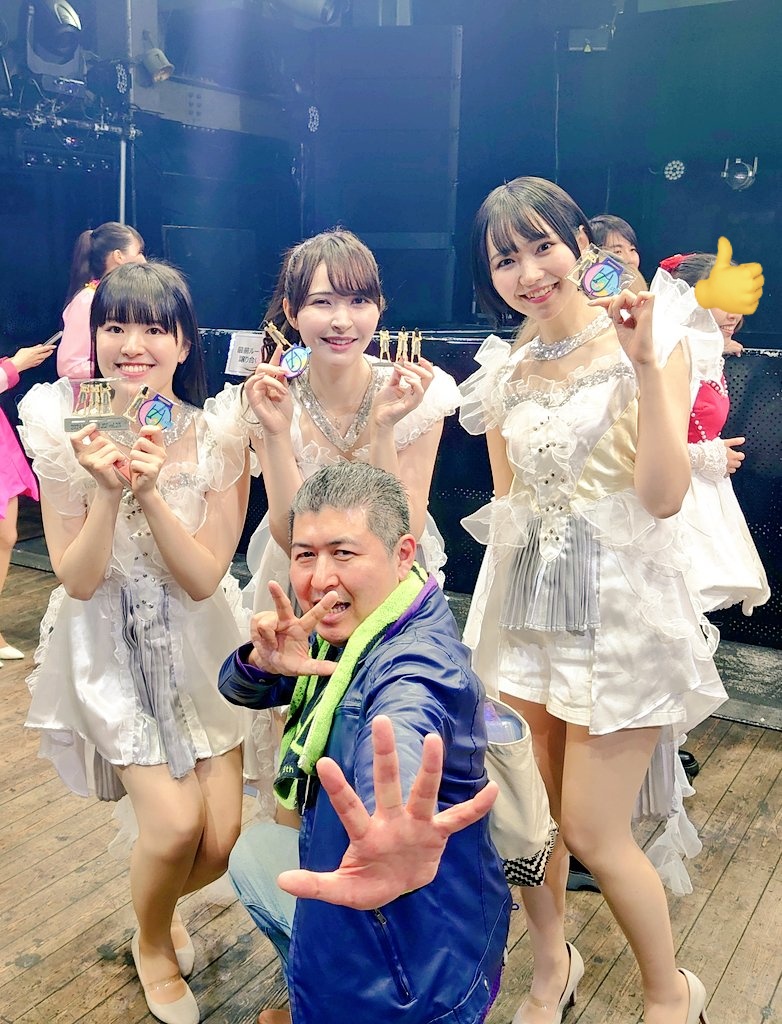 joys05041's tweet photo. JCF vol..26完走。
作製したクラフトと一緒に記念撮影(^_^)。
#JCF26 #istII https://t.co/hIRQnZpmha