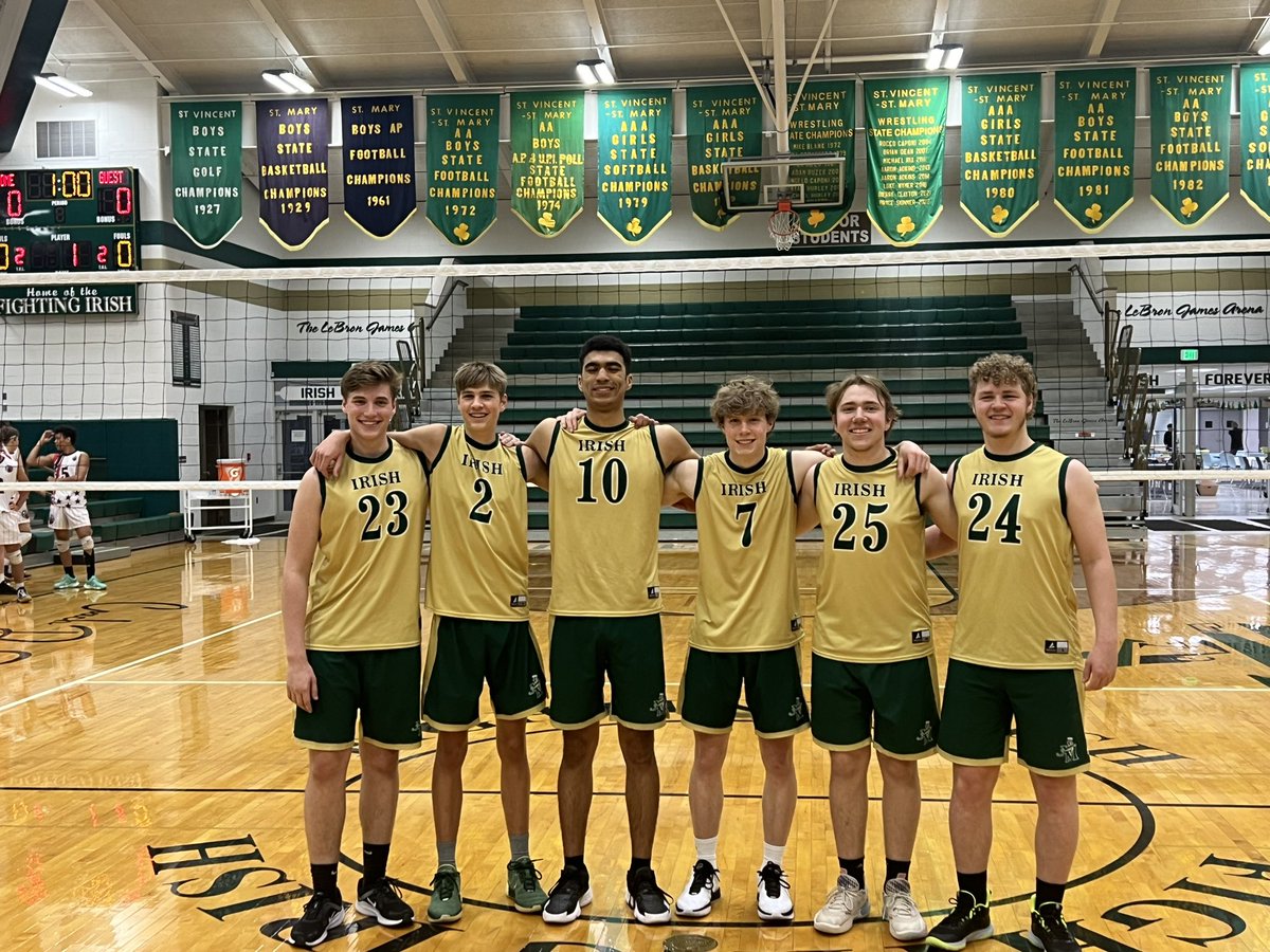 Congratulations to our boys volleyball seniors Brennan, Michael, Kofi, Matt, Aidan and Sam! Your dedication and accomplishments over the past four years will always be cherished. Thank you! 

#IrishPride ☘️🏐