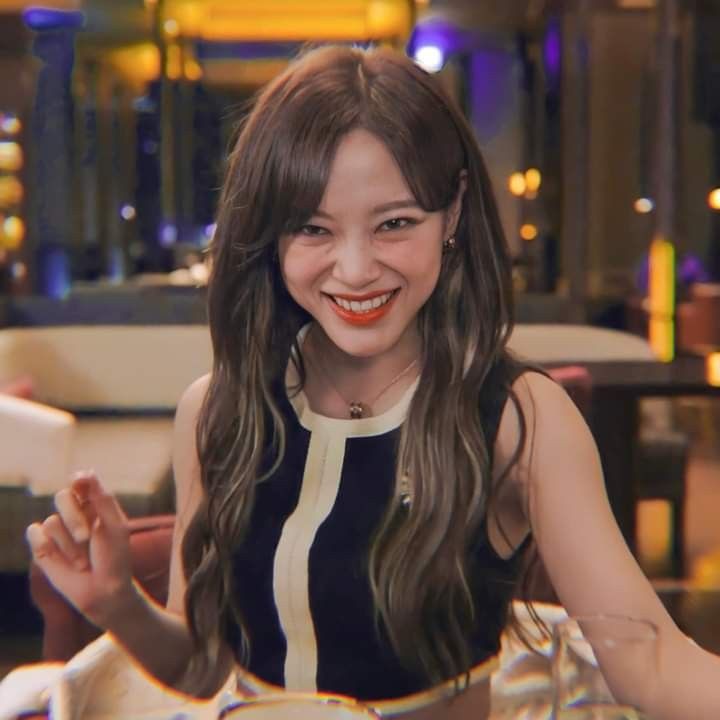 'I don't know Kim Sejeong' 

no dude, trust me, you know her! 

[thread of Sejeong's random moments that went viral]  

#KimSejeong #Sejeong