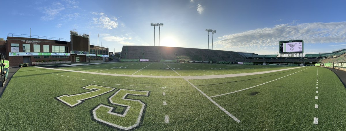 It’s a beautiful day for some football! ☀️🤘 Marshall’s 2024 Spring Game starts at 4 p.m. Gates open 90 minutes prior! See you there! 🎟️: bit.ly/HerdFBTicket