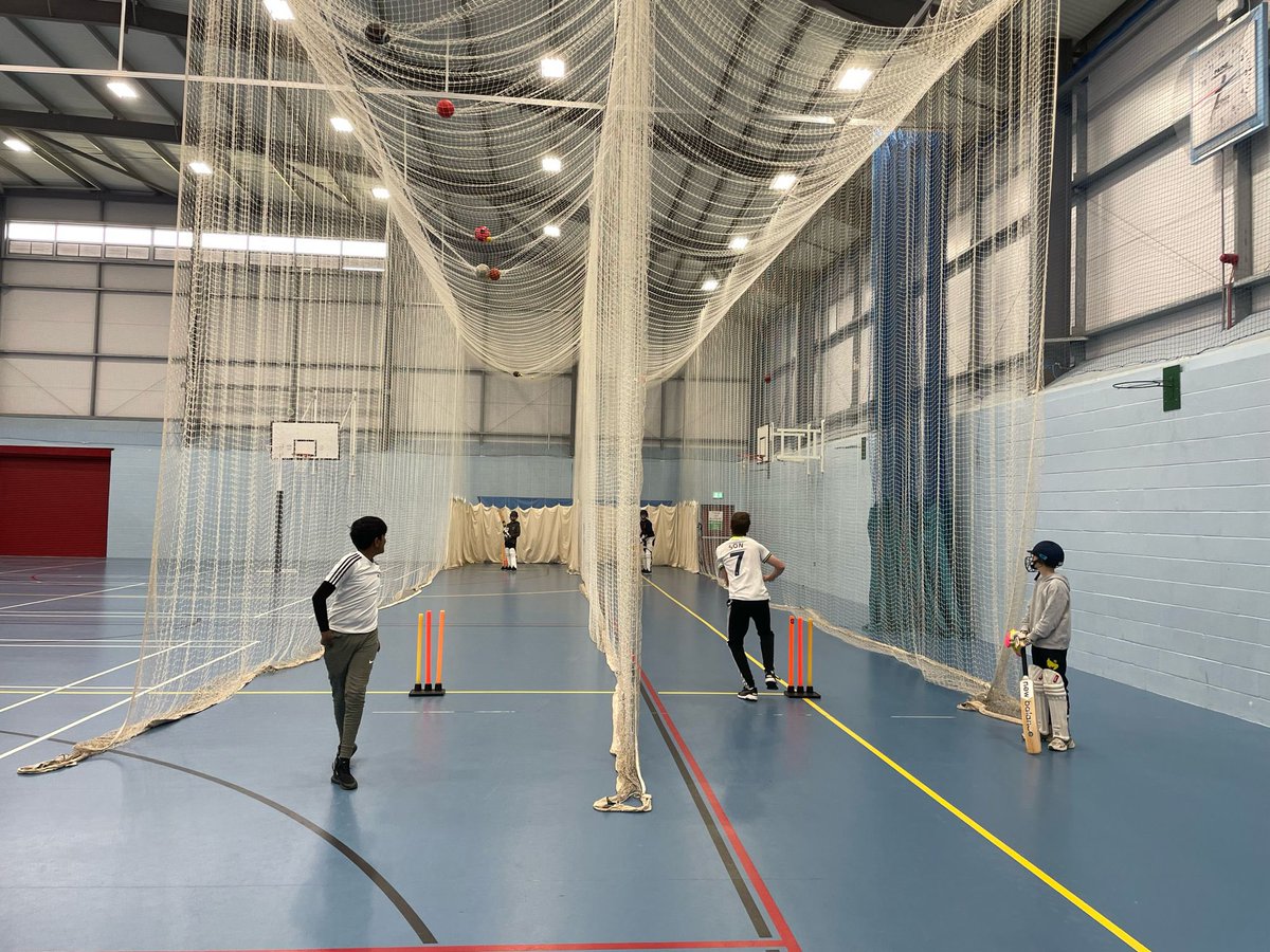 Fantastic start this morning to our whole school cricket pre season with around 80 pupils returning 🙌🏼 Great to see everyone working hard on their game 🏏 Training matches this afternoon followed by the Seniors returning tomorrow for day 2 👏🏼